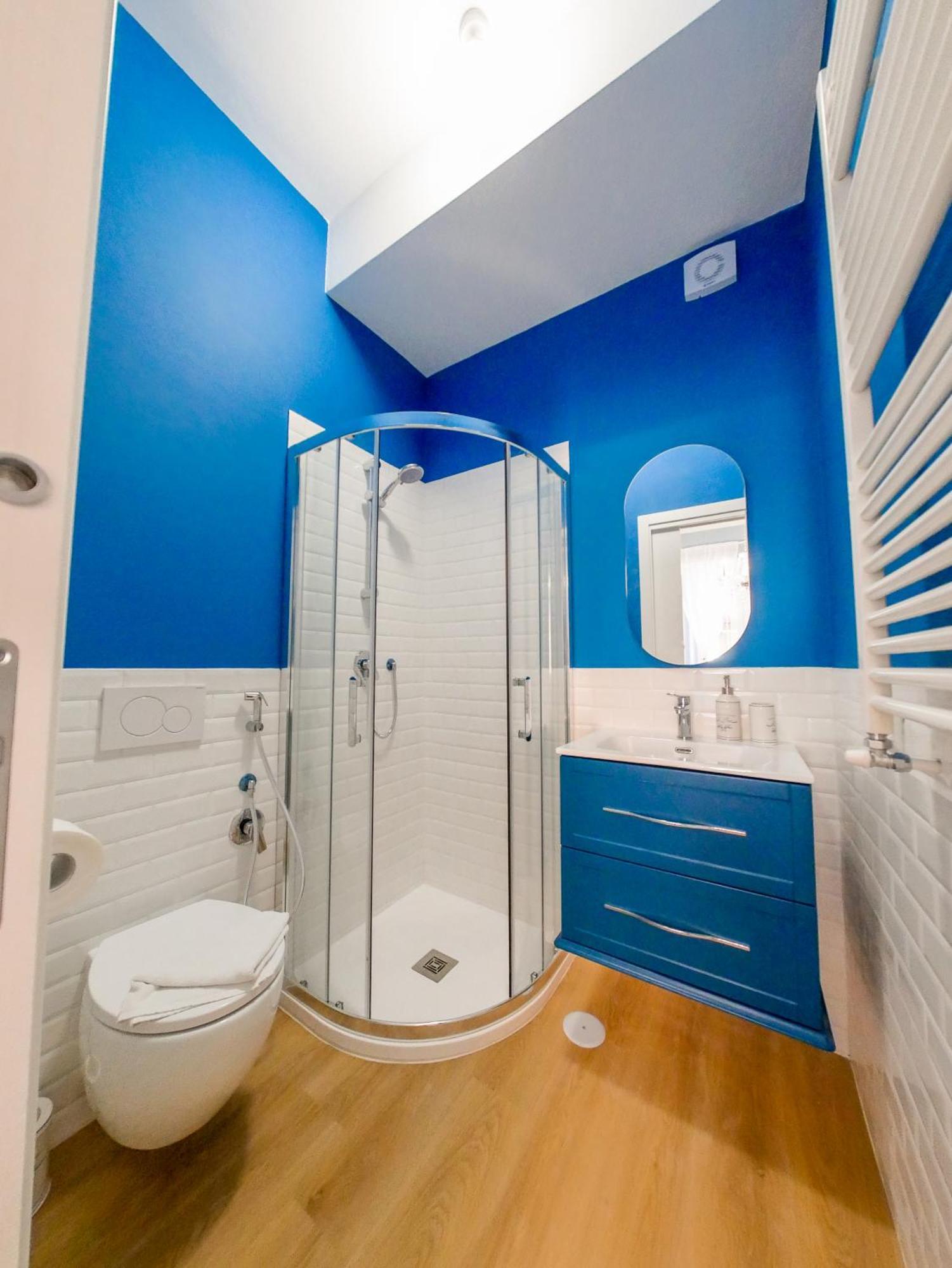 Chic Modern 2-Bedroom Near Metro روما المظهر الخارجي الصورة
